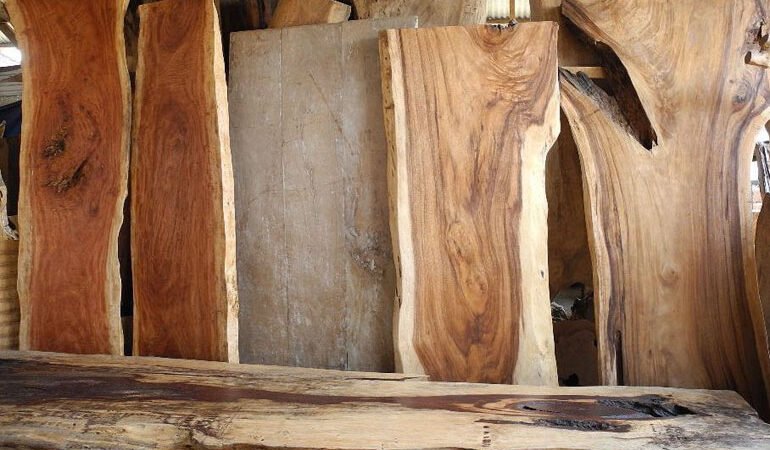 Best Wood for Epoxy River Tables