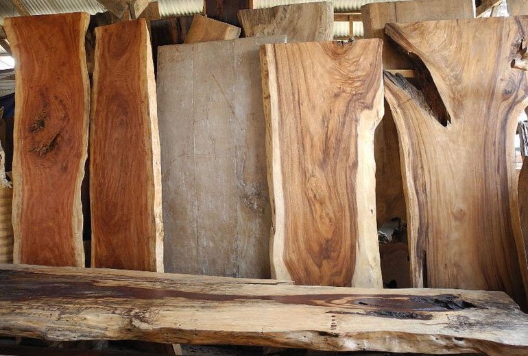 Best Wood for Epoxy River Tables